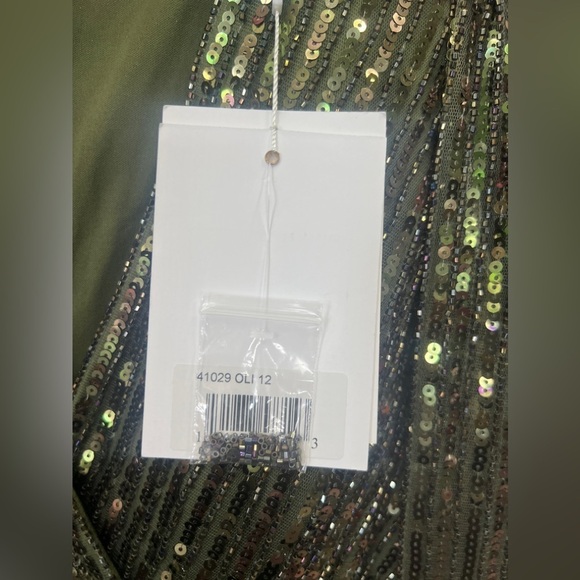 Mac Duggal 41029 NWT LONG SLEEVE SEQUINED MINI DRESS - Picture 5 of 8